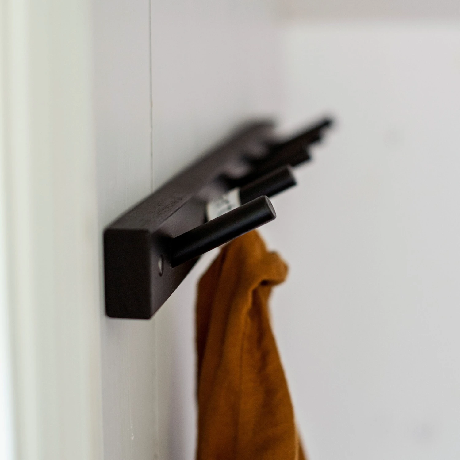 Hook Strip Birch 48 Cm Black 4 Hook Strip Birch 48 Cm Black – Bild 4