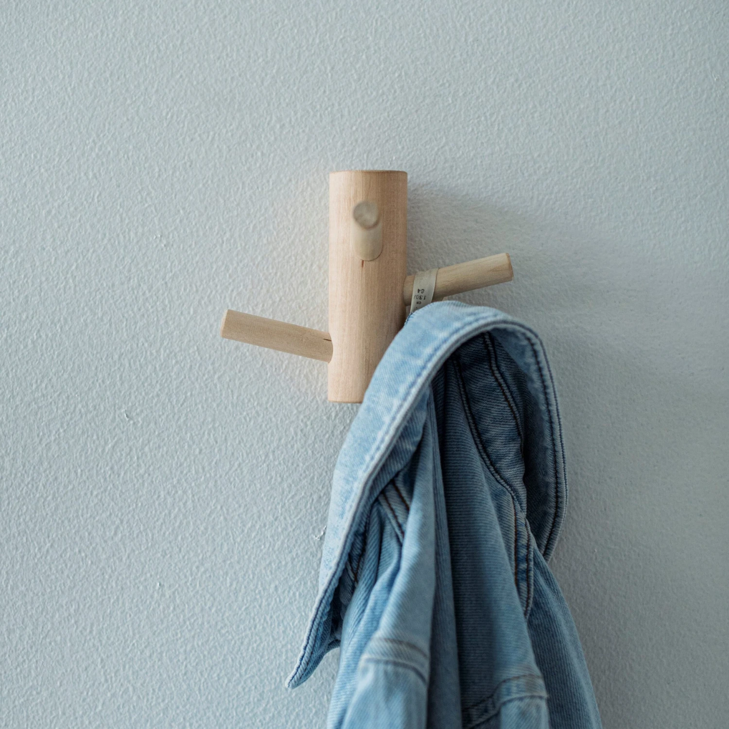 Leiste Mit Aufhänger Vertikal Birke 10 Cm 3 Leiste Mit Aufhänger Vertikal Birke 10 Cm – Bild 3