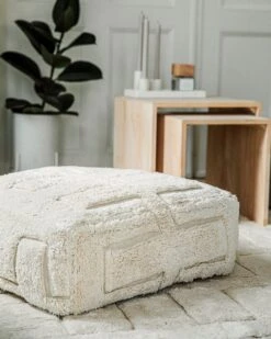 Sitzhocker Stairway Cremeweiß -Home Essentials Günstiges Geschäft 402360 36432